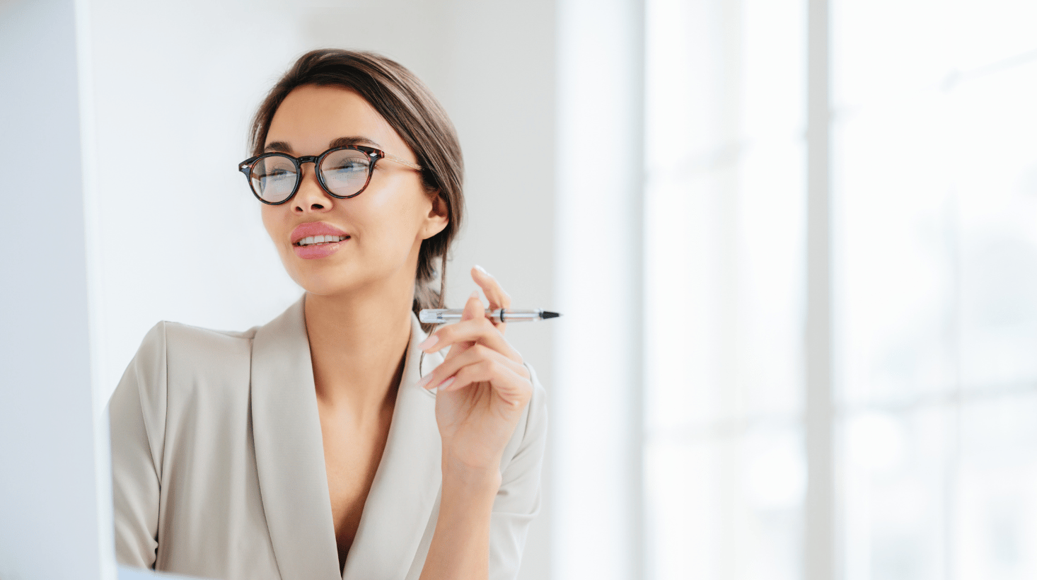 Obieg e-faktur w erze KSeF – jak może przebiegać z automatyzacją, a jak bez automatyzacji?