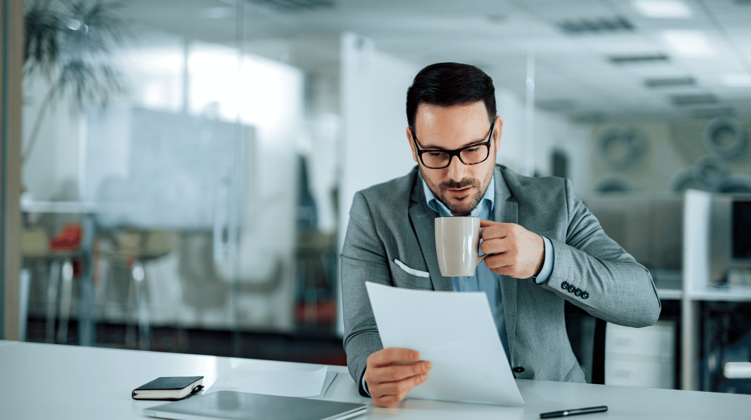 7 problemów działów HR z branży finansowej, które rozwiązuje enova365